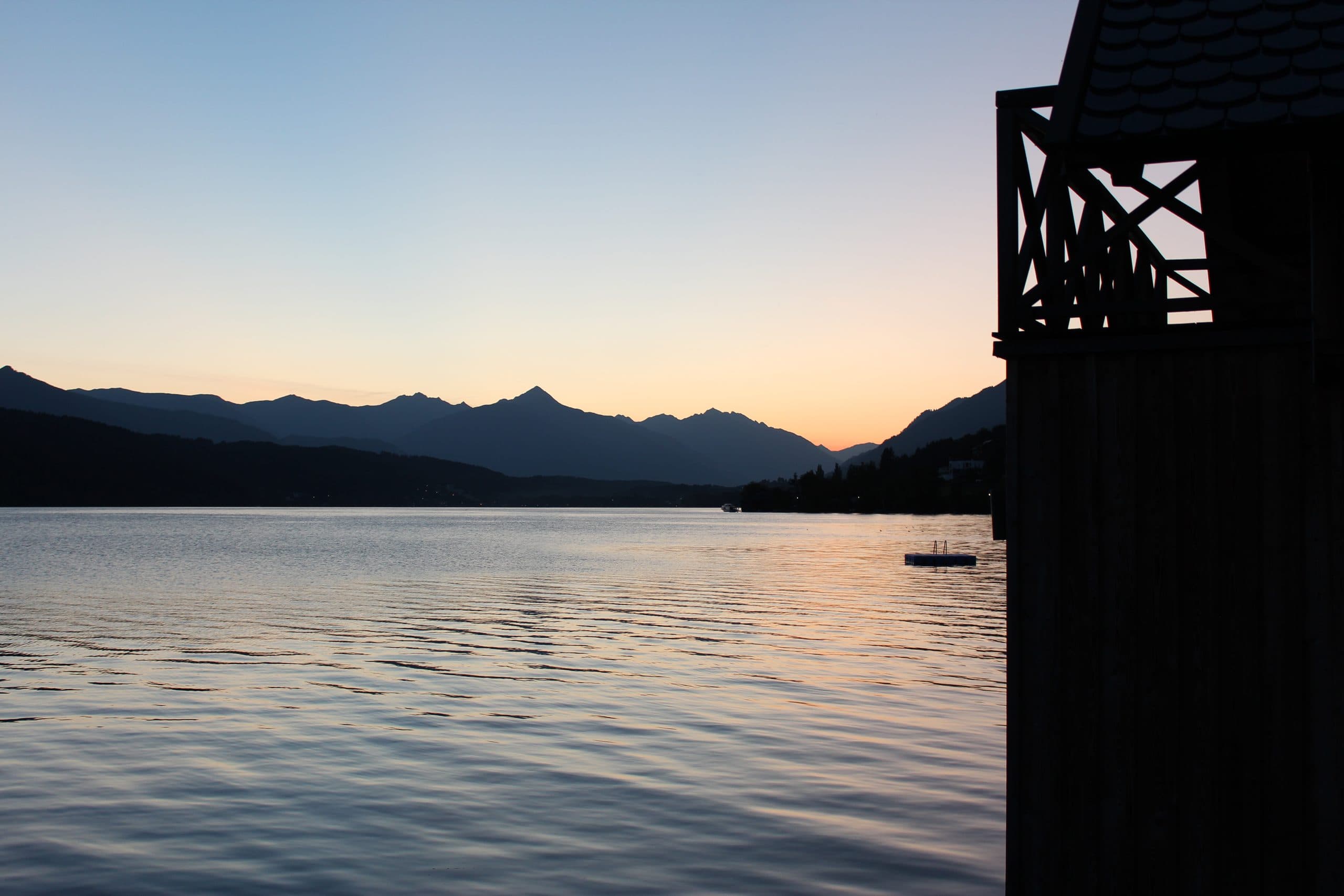 Abendstimmung am Millstätter See, vom privaten Badehaus aus gesehen